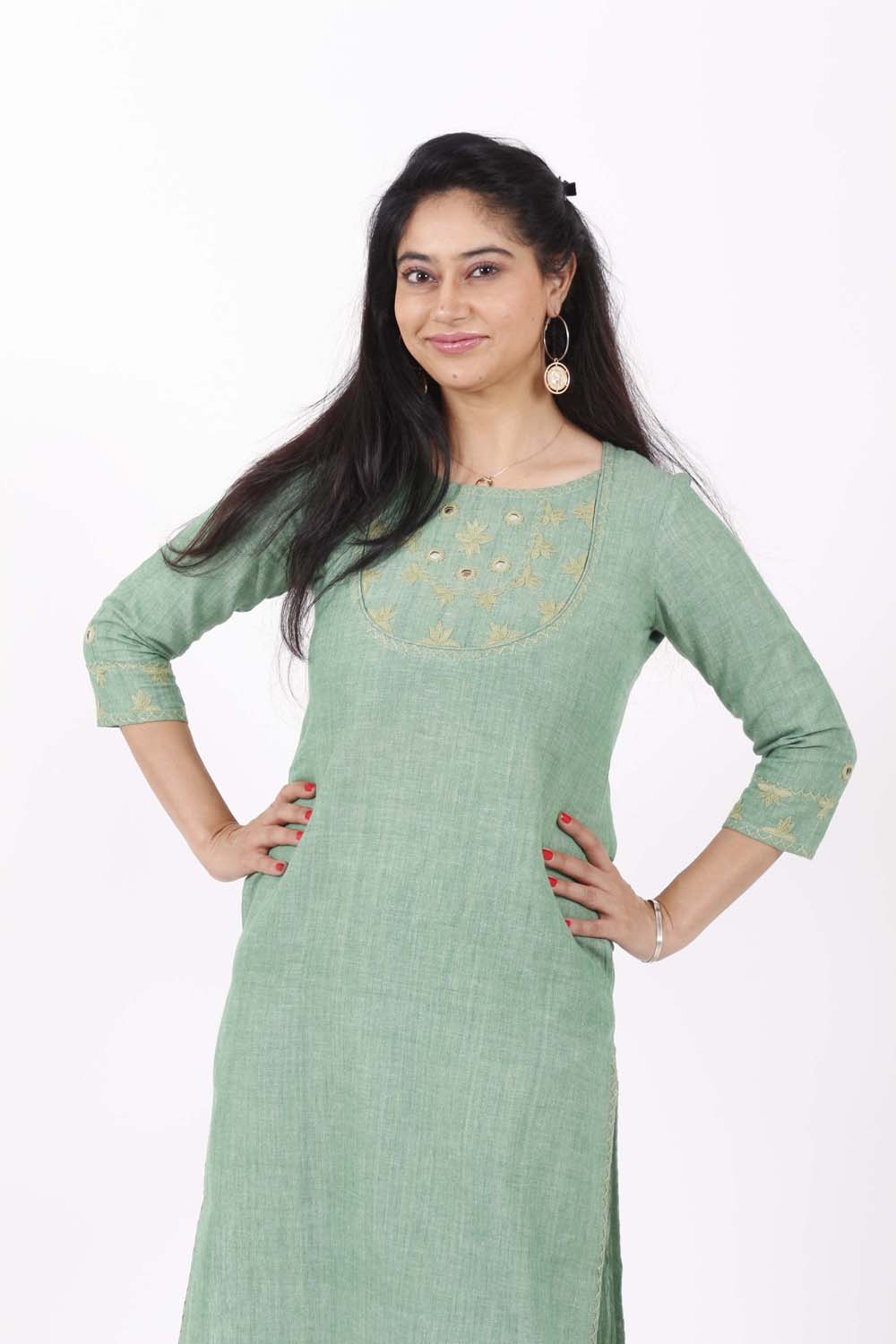 Mehak Hand Embroidered Kurta | Urmul Store