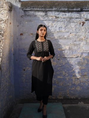 Faiz Handloom Kurti set Buy Urmul Desert Crafts