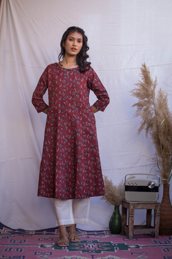 Mia Bageecha Kurti Buy Urmul Desert Crafts